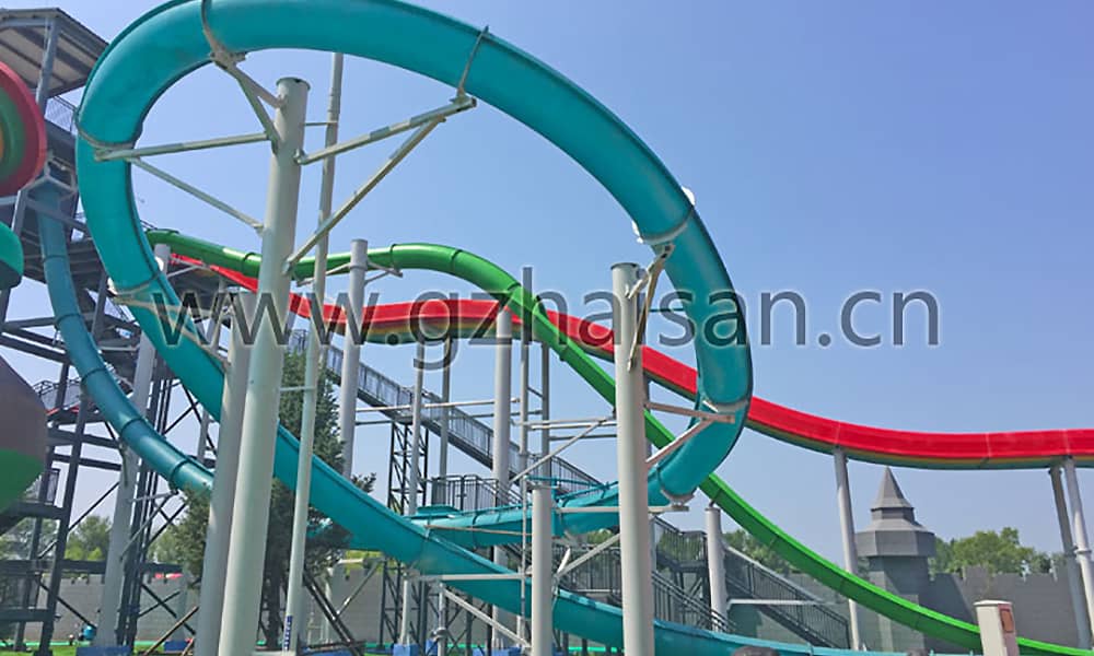 惊险刺激的大回环滑道