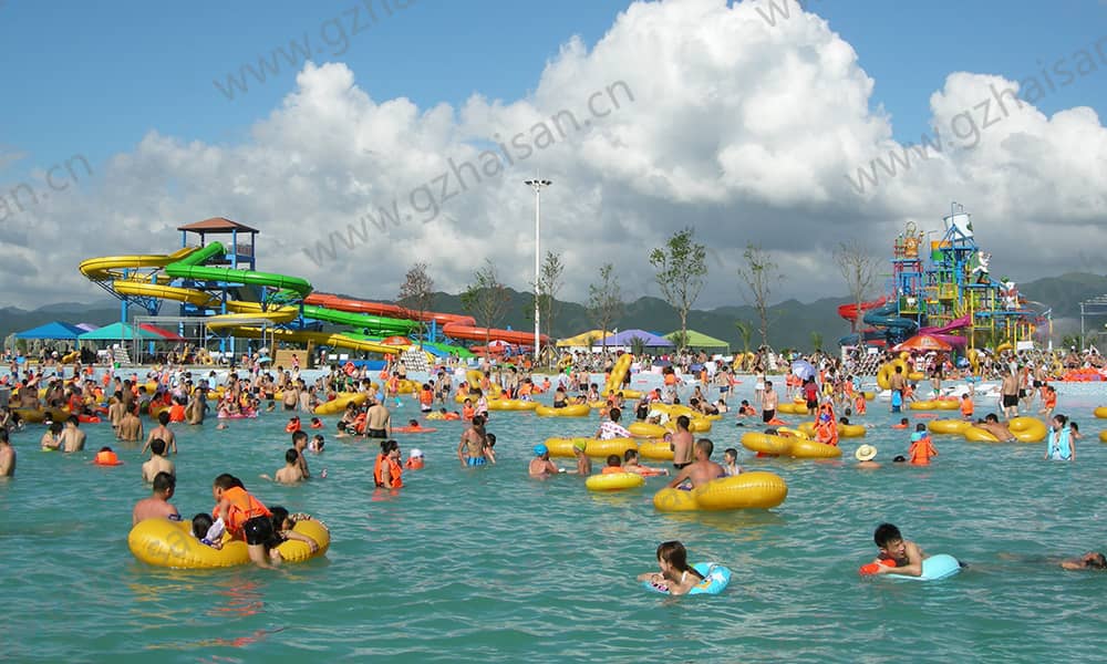 浙江宁波东钱湖水上乐园螺旋组合滑道、造浪池