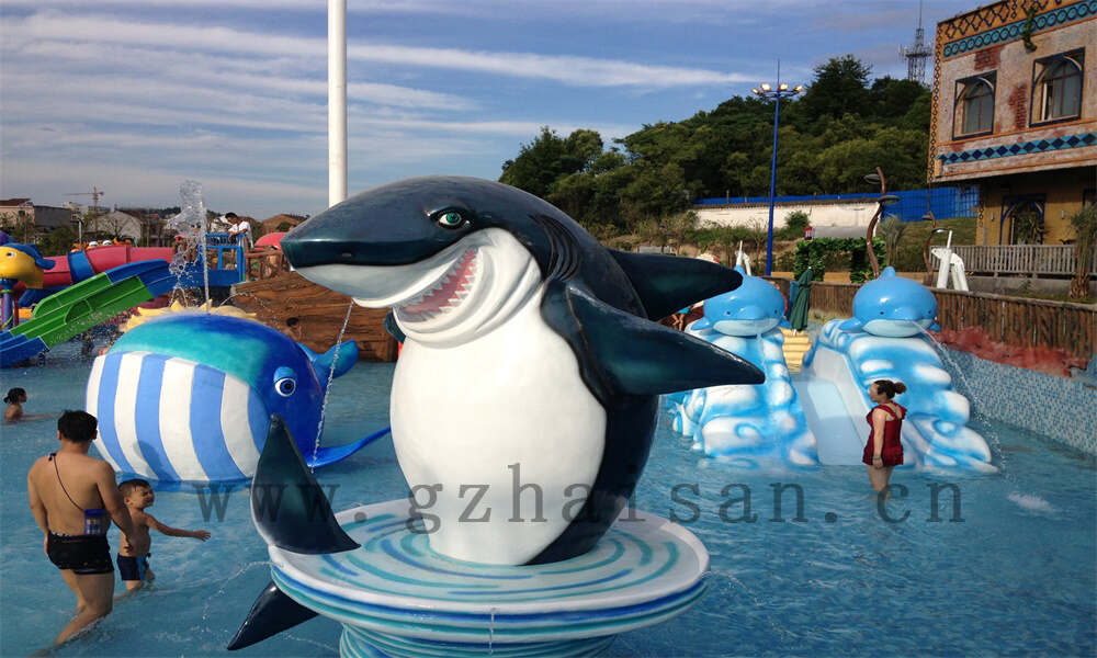 选择水上游乐设备需要关注哪些方面?