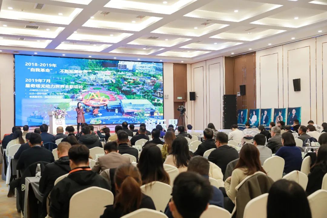 金冠荣耀，见证卓越！jinnianhui今年会游乐斩获两项重量级大奖